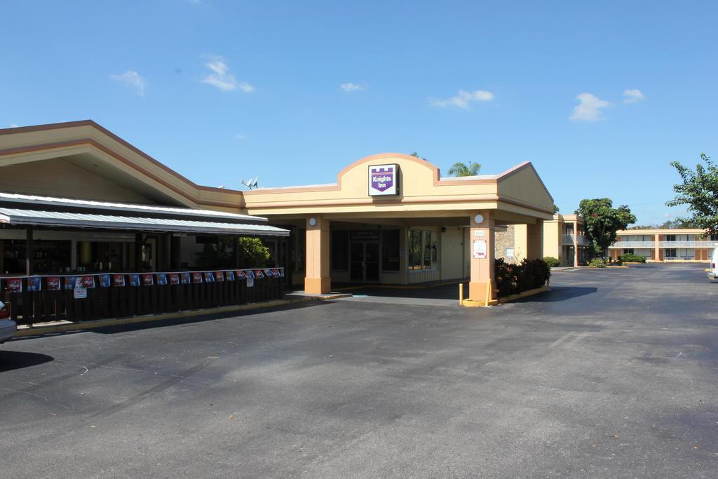 Quality Inn Saint Petersburg North-Tampa Bay Exterior foto